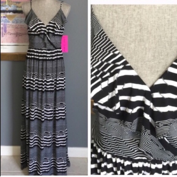 Betsey Johnson Dresses & Skirts - Betsey Johnson Maxi